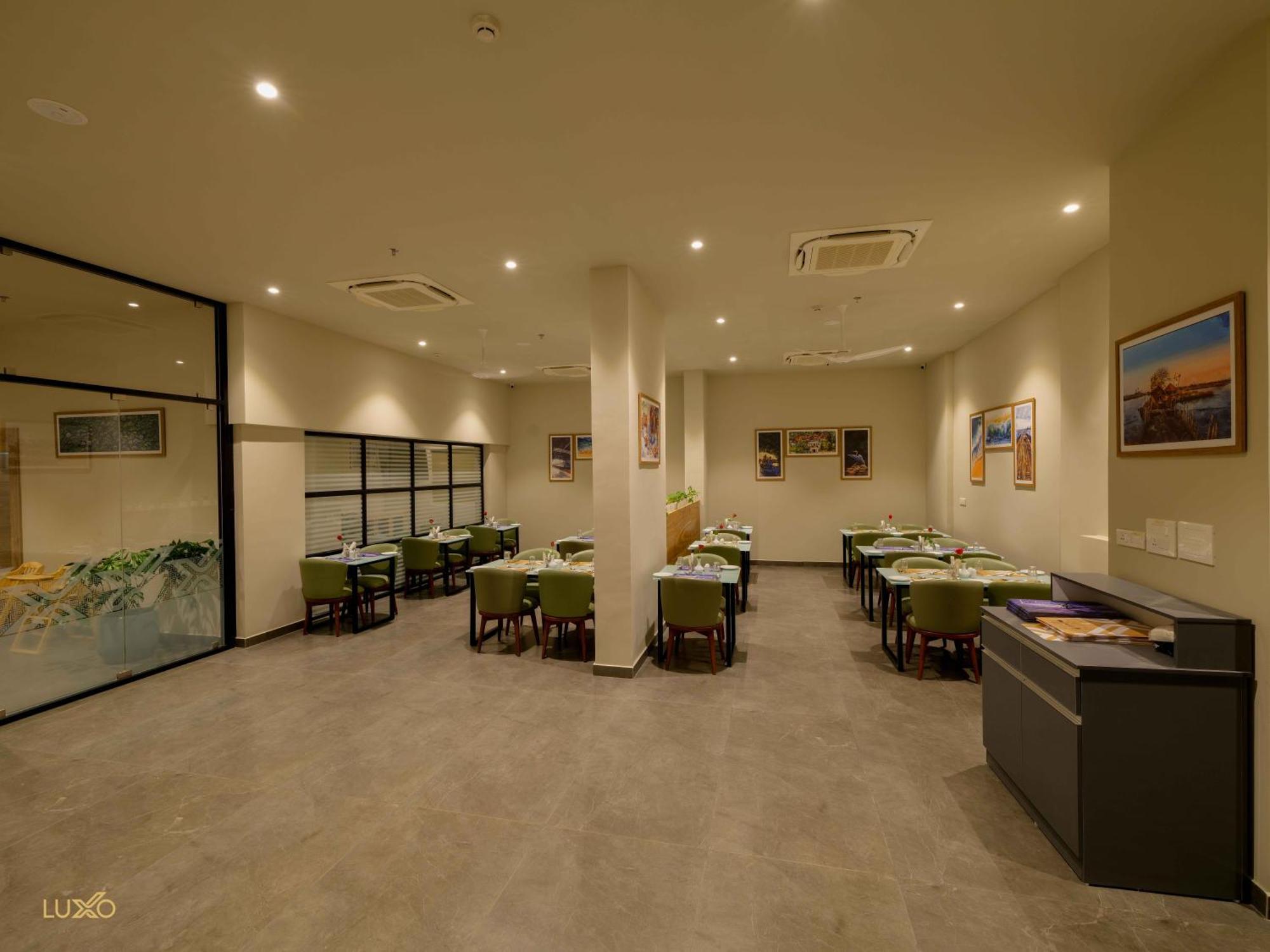 Hotel Luxo Kochi Esterno foto